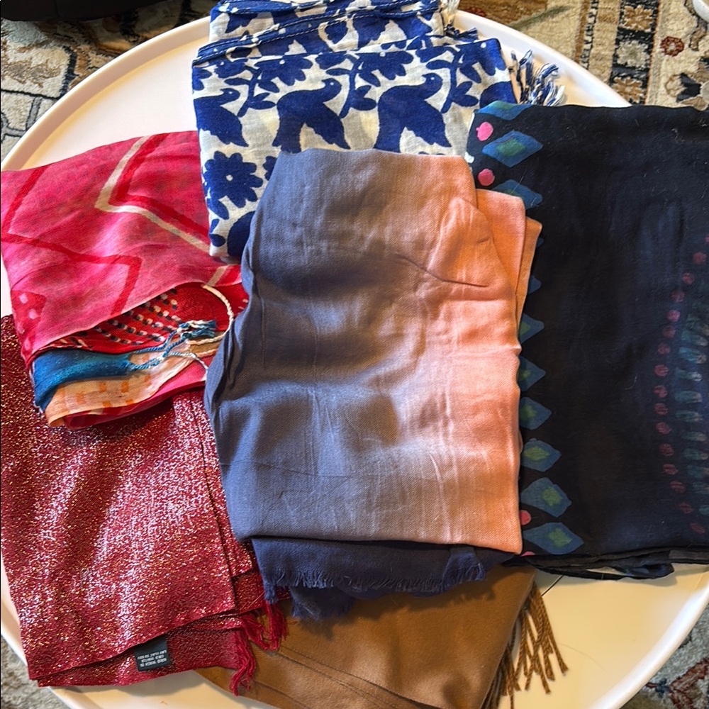 Scarves (6 total)